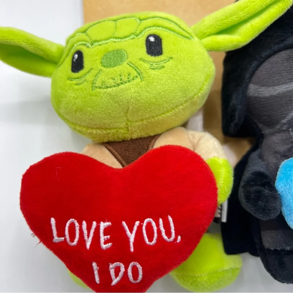 Disney Star Wars Yoda & Darth Vader Valentine Heart 2-Pack Pet Toys Plush
